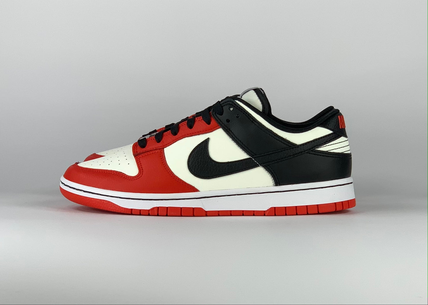 Nike Dunk Low EMB NBA 75th Anniversary Chicago