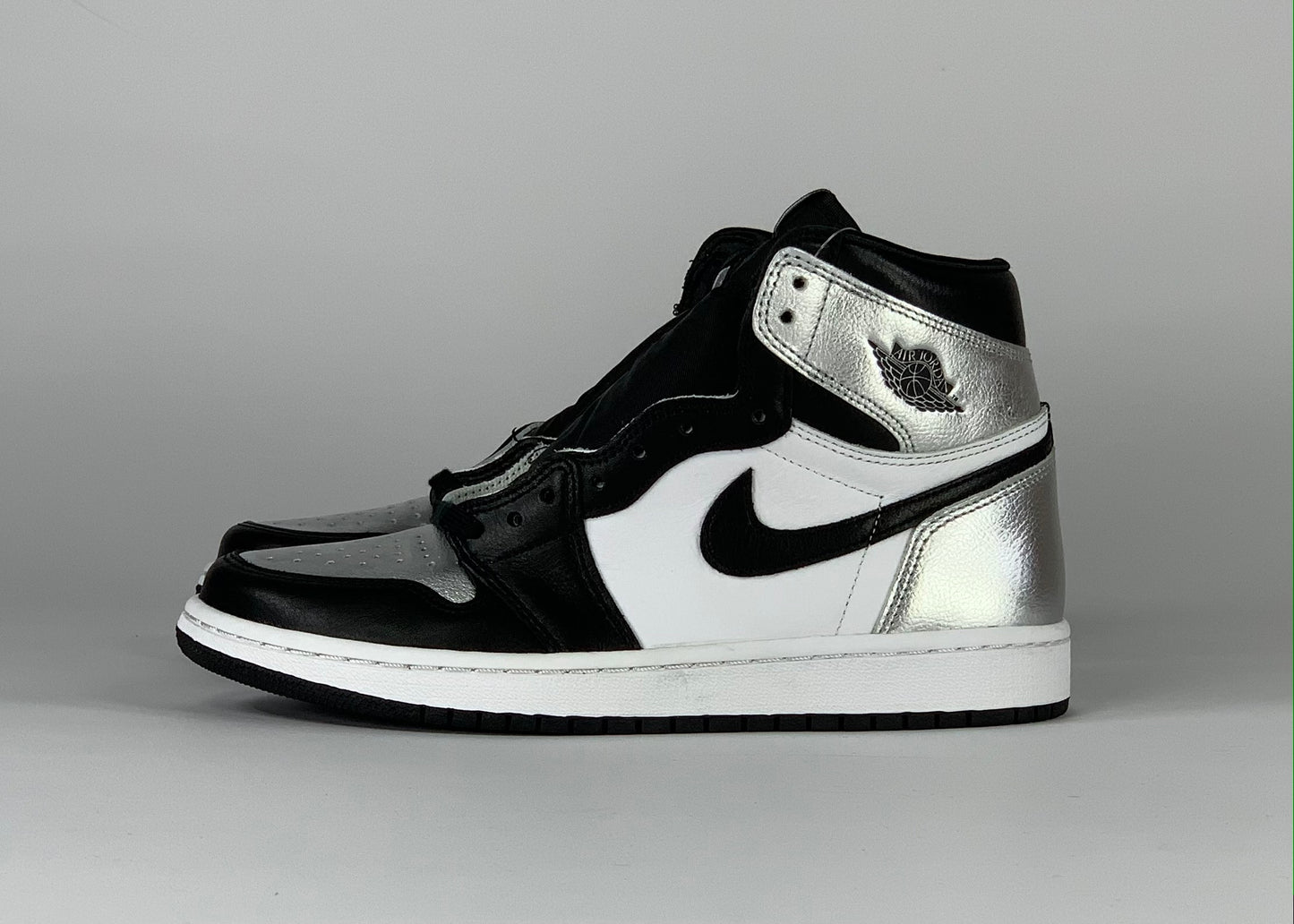 Jordan 1 Retro High Silver Toe (W)