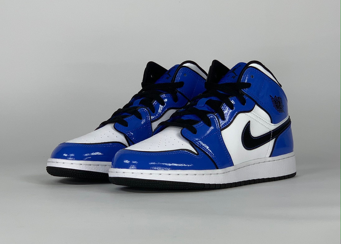 Jordan 1 Mid Signal Blue