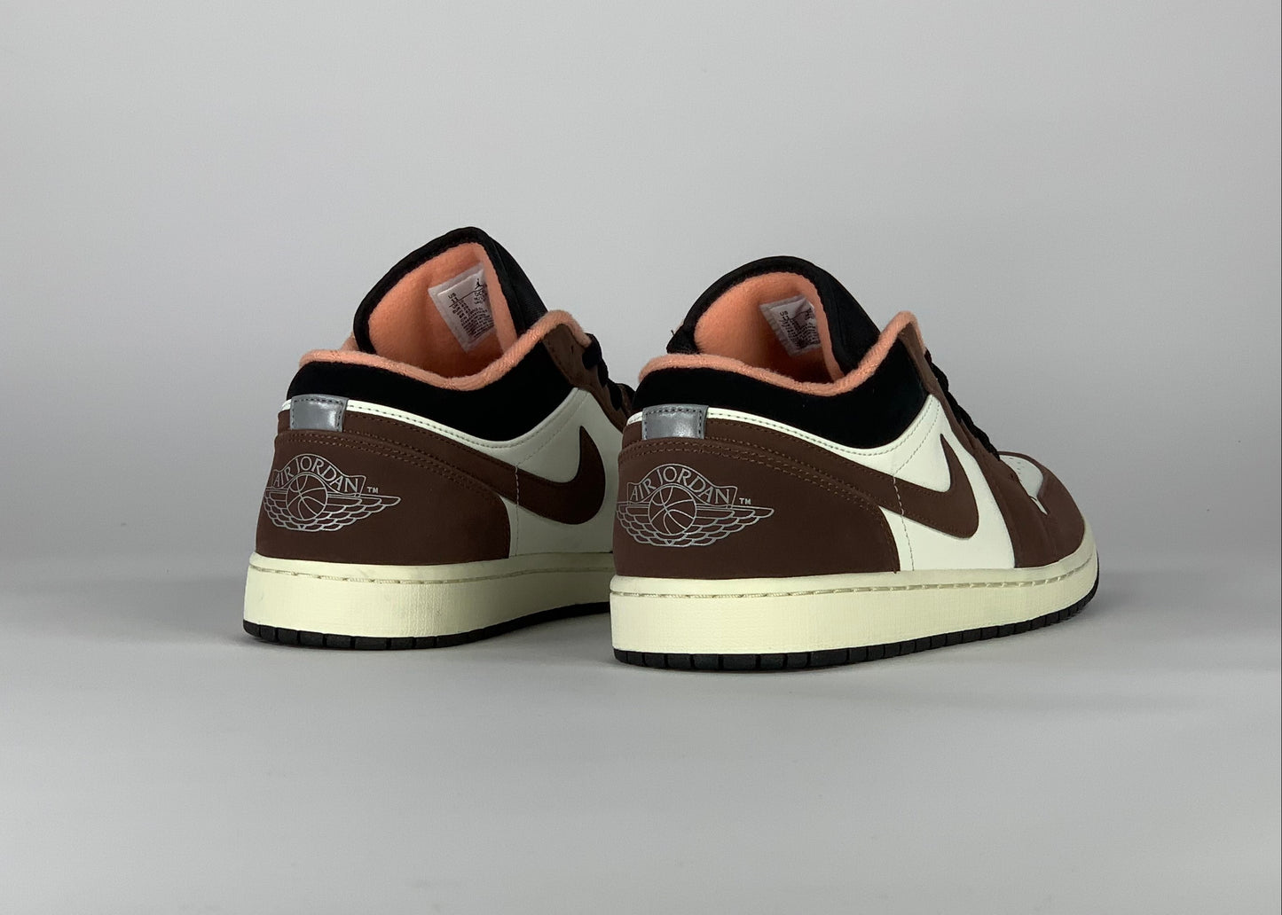 Jordan 1 Low Mocha