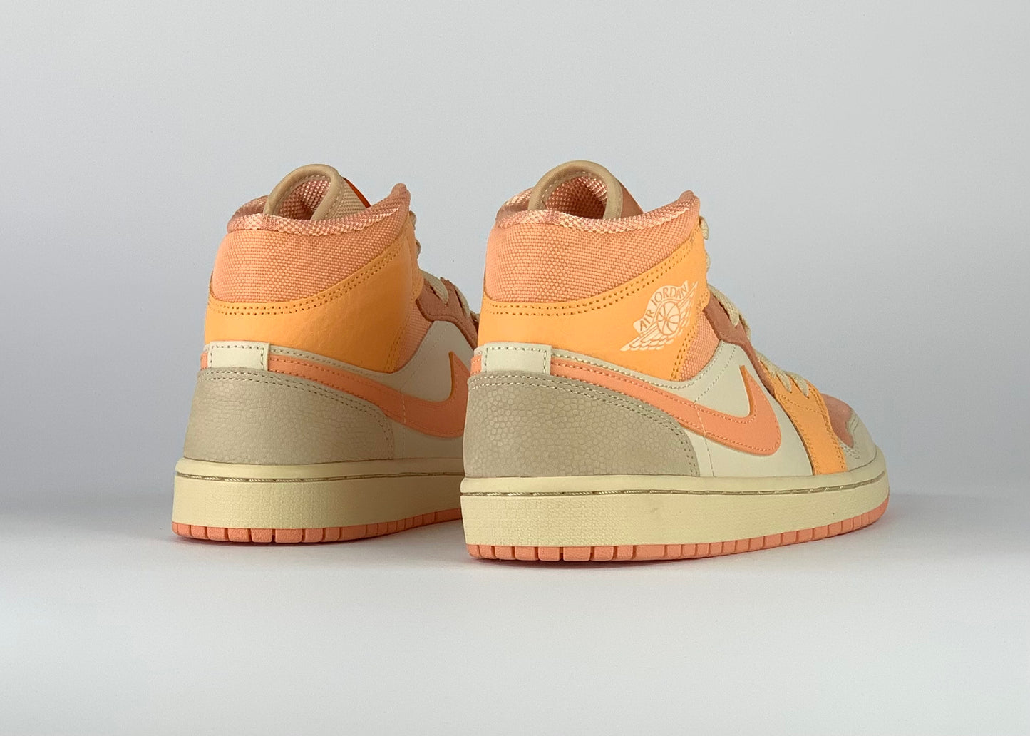 Jordan 1 Mid Apricot Orange (W)