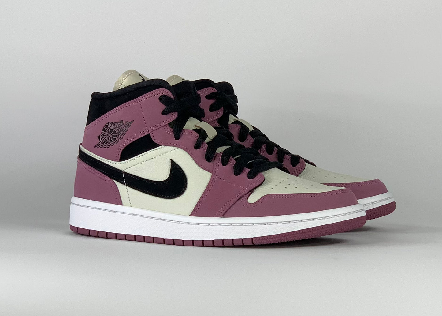 Jordan 1 Mid Berry Pink (W)