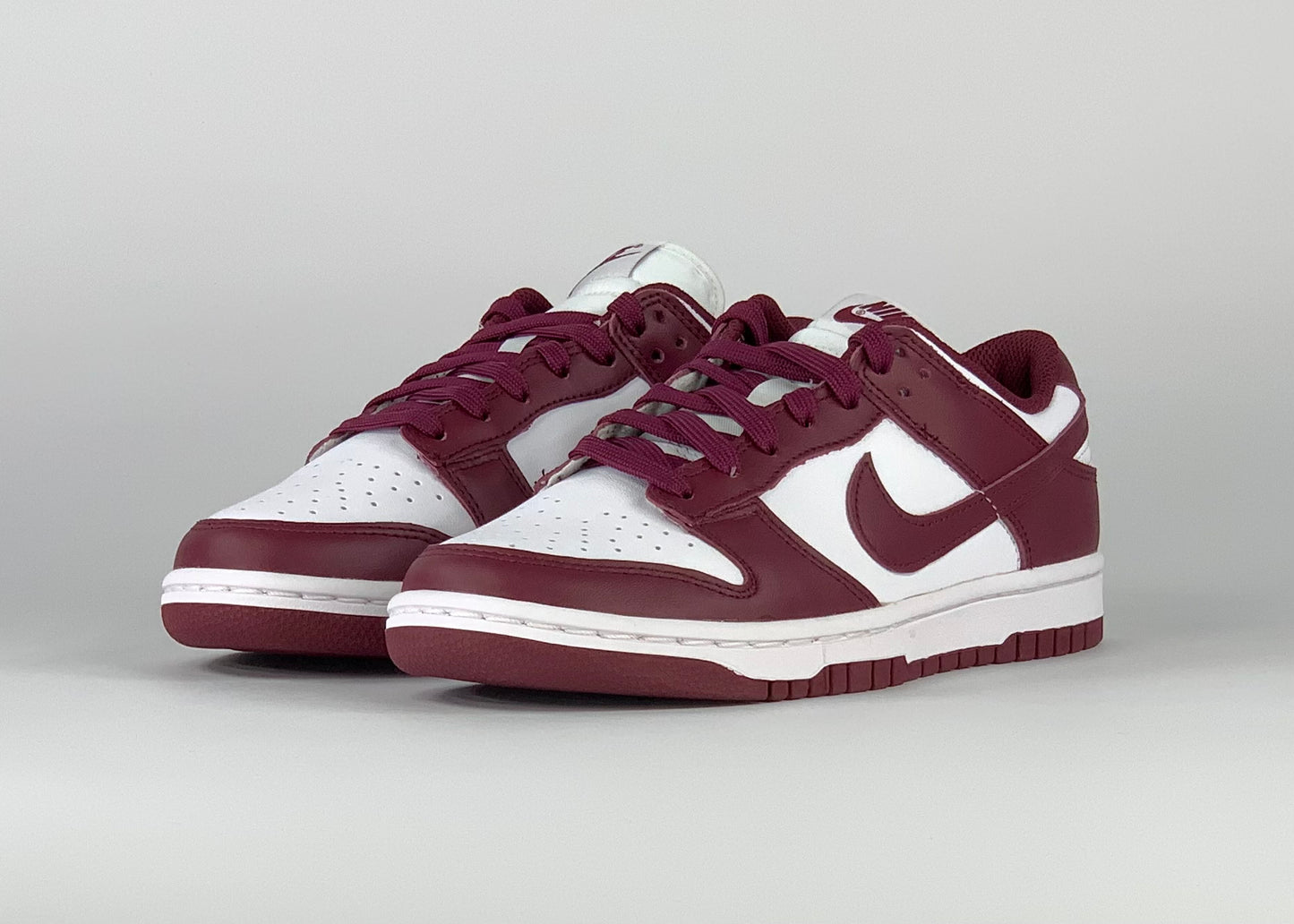 Nike Dunk Low Bordeaux (W)