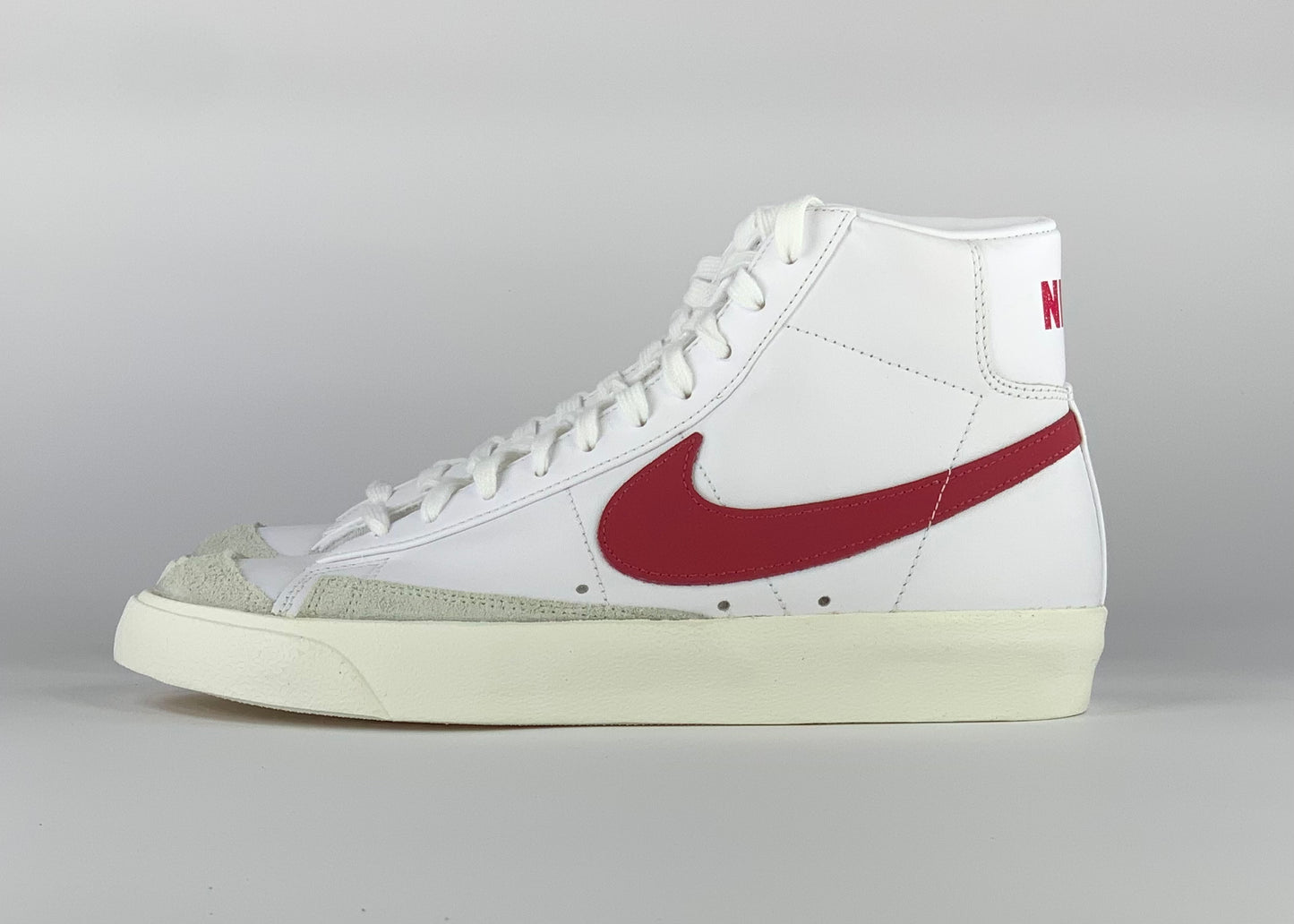 Nike Blazer Mid 77 vntg Red