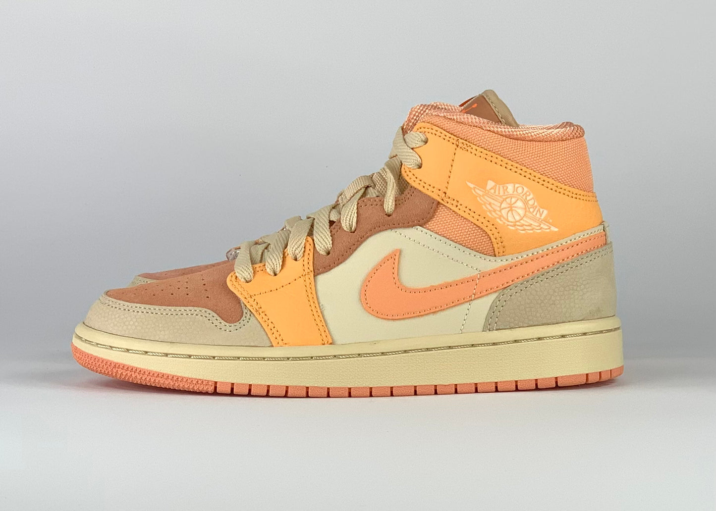 Jordan 1 Mid Apricot Orange (W)