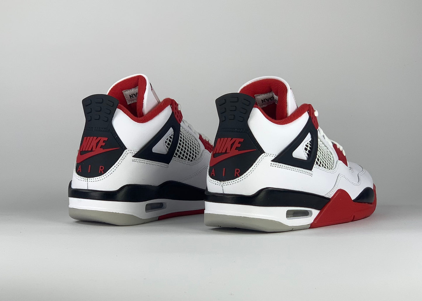 Jordan 4 Retro Fire Red (2020)