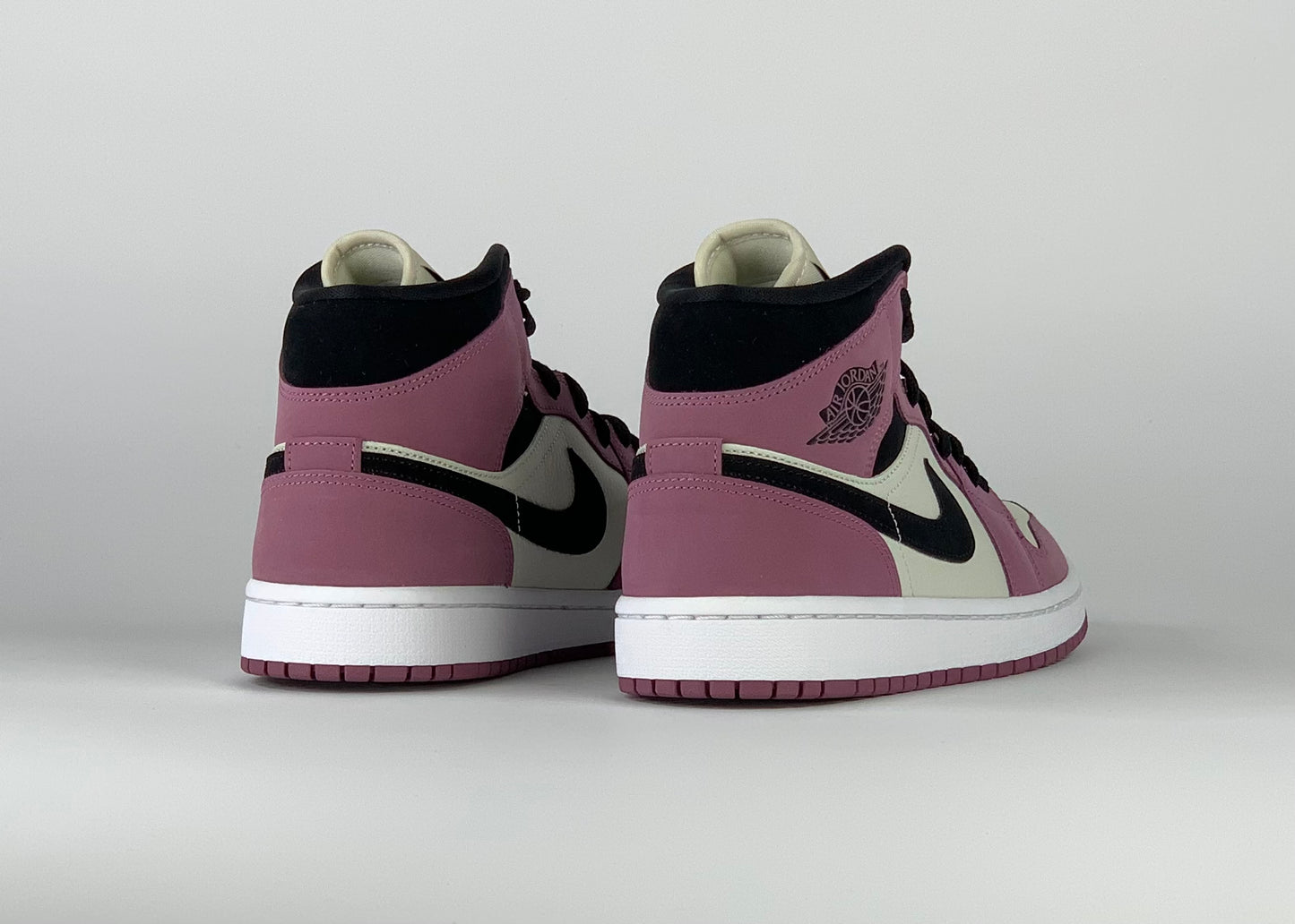 Jordan 1 Mid Berry Pink (W)