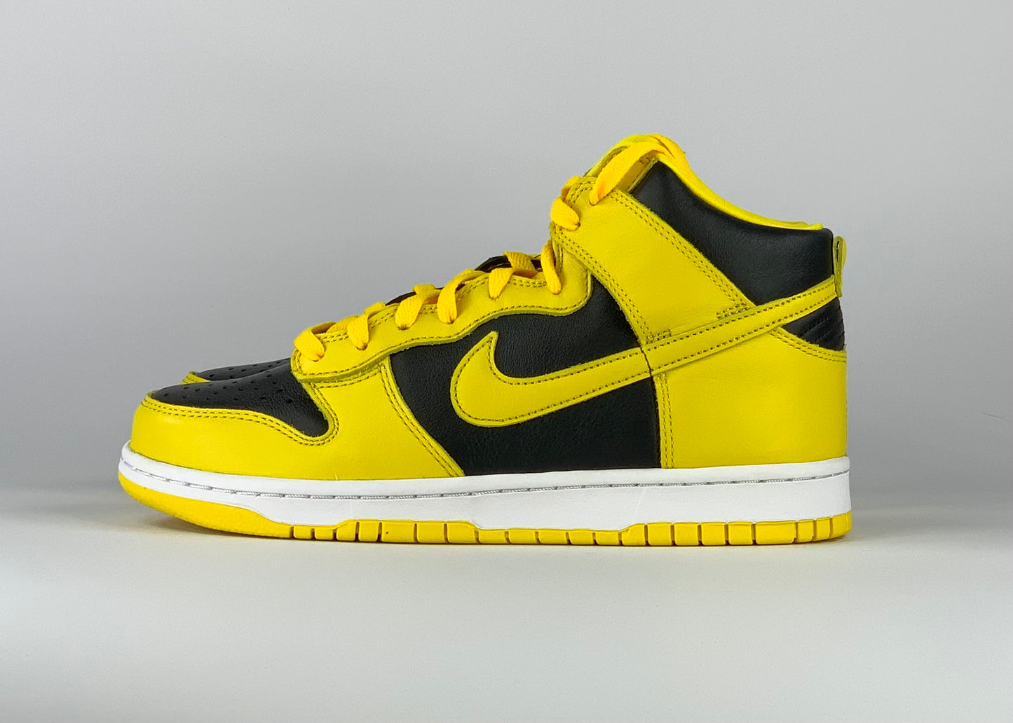 Nike Dunk High Black Varsity Maize