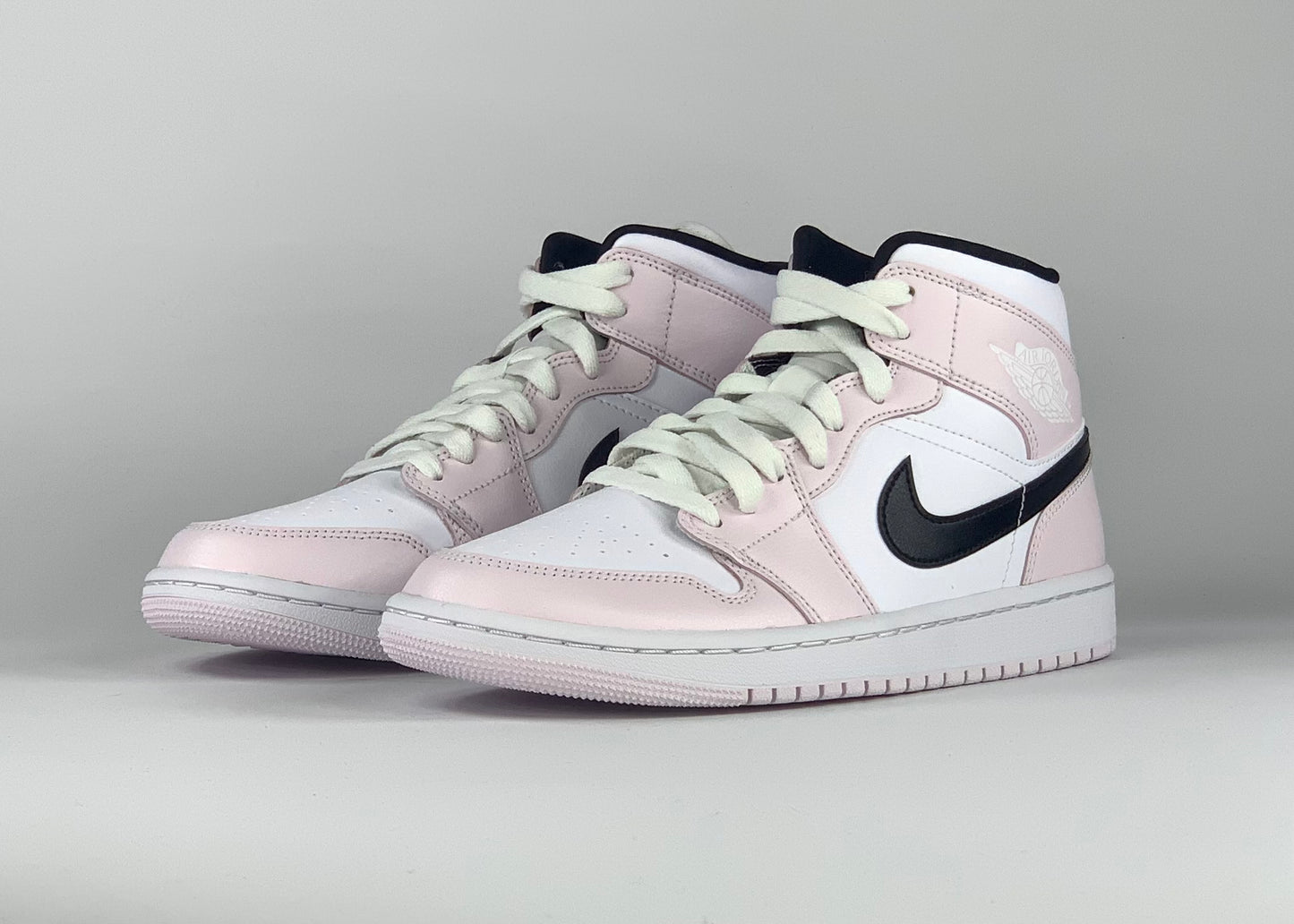 Jordan 1 Mid Barely Rose (W)