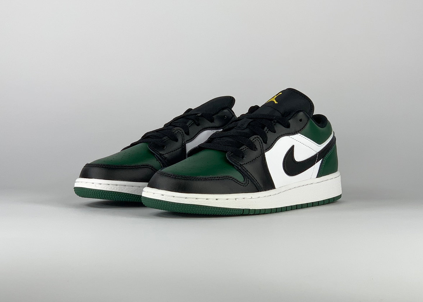 Jordan 1 Low Green Toe