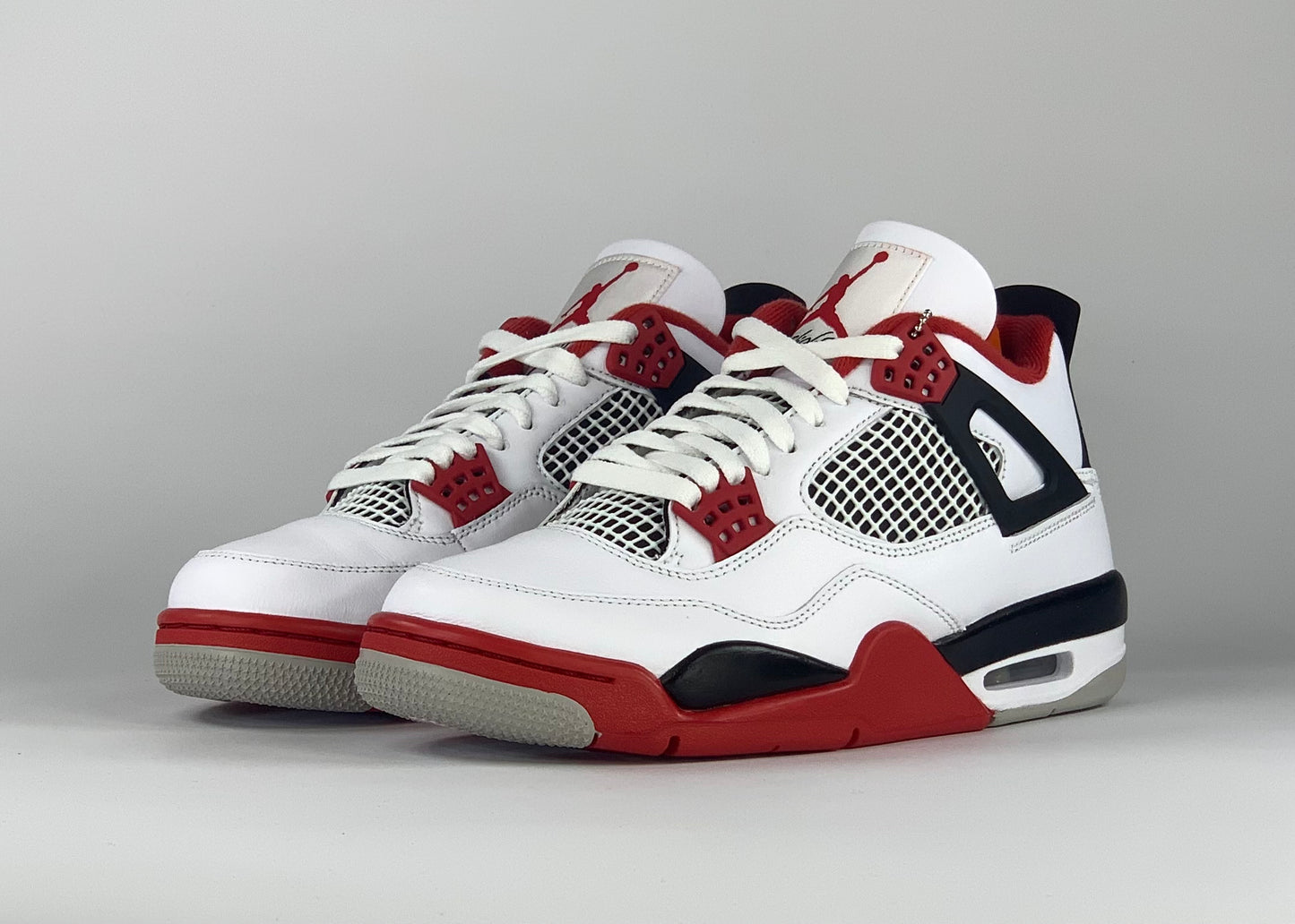 Jordan 4 Retro Fire Red (2020)