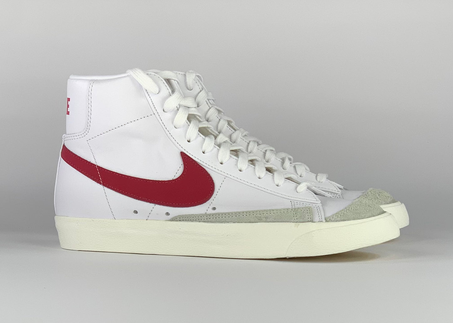 Nike Blazer Mid 77 vntg Red