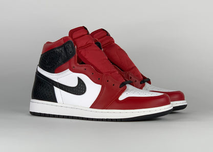 Jordan 1 Retro High Satin Snake Chicago (W)